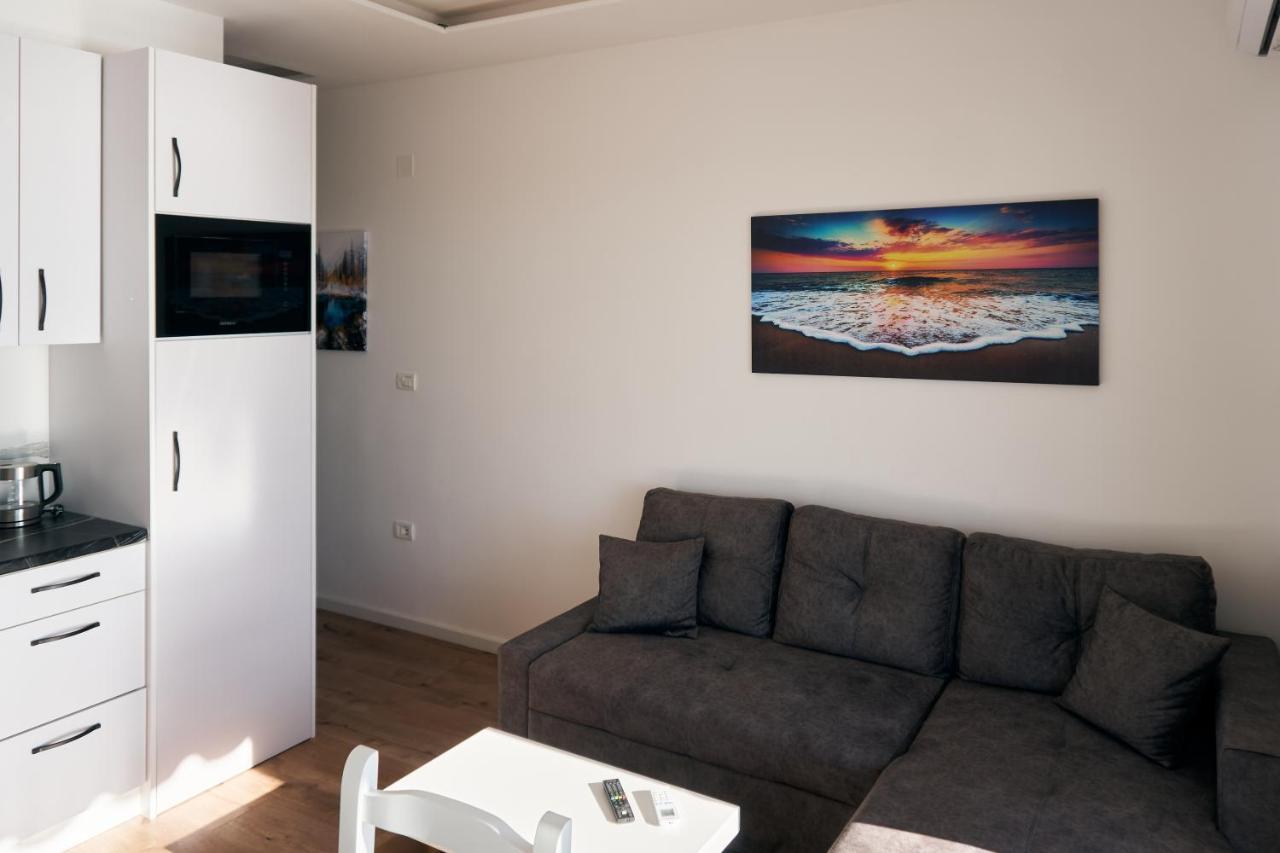 Central Beach Apartment Sarande Exterior photo