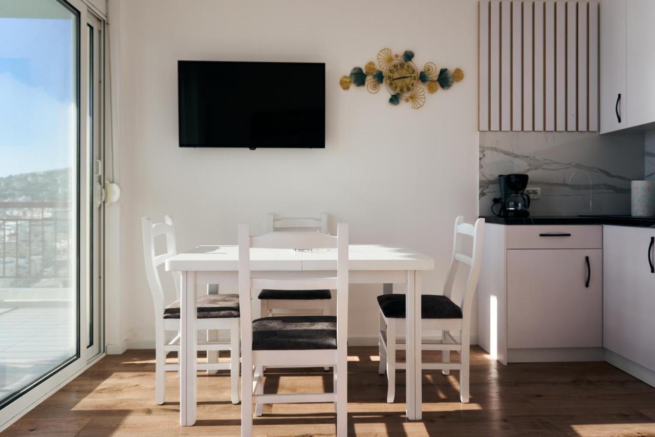 Central Beach Apartment Sarande Exterior photo